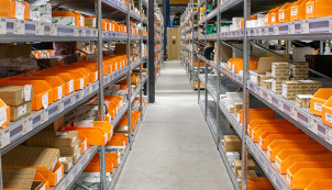 Magazijnbakken