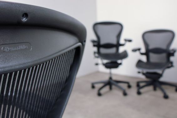 Bureaustoel Herman Miller Aeron Graphite7