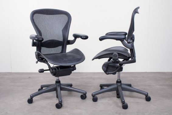 Bureaustoel Herman Miller Aeron Graphite1