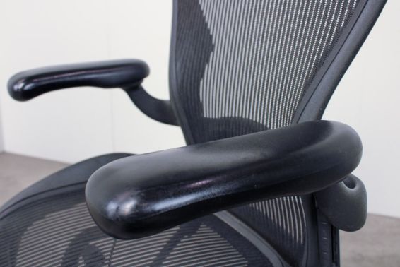 Bureaustoel Herman Miller Aeron Graphite8
