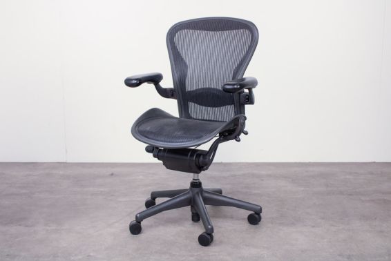 Bureaustoel Herman Miller Aeron Graphite zonder3