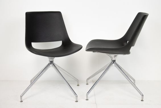 Tweedehands design stoel Arper Palm