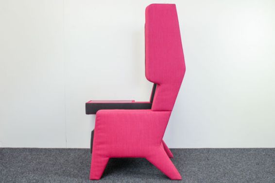 Earchair Prooff zijkant