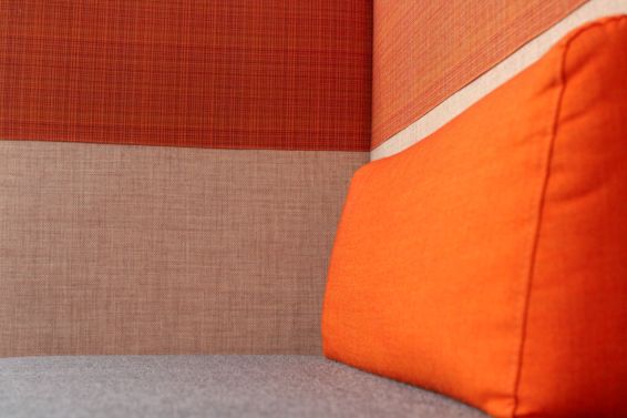 Akoestische bank MR close up