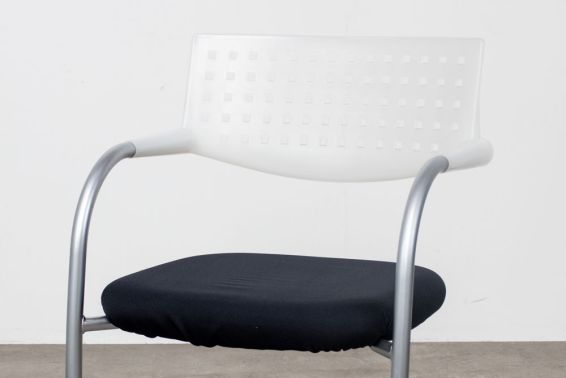 Vitra7