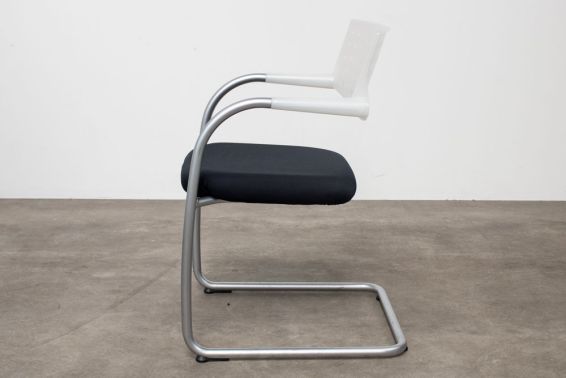 Vitra1