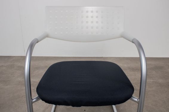 Vitra6