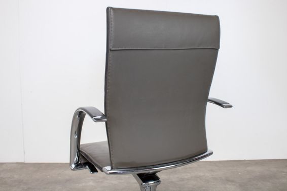 Leren design stoel Ahrend 350 8