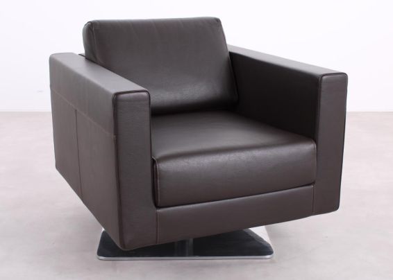 Vitra Park Swivel Armchair