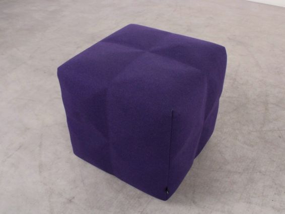 Poef BuzziSpace BuzziCube 3D Solo1