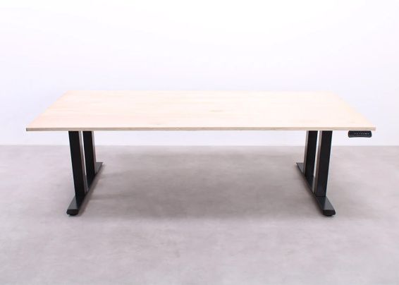 Elektrisch verstelbare werkbanken - ergonomisch verantwoord werken