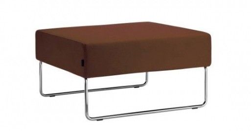 Zitelement / wachtkamerbank Pedrali Host zonder rug in de kleur bruin