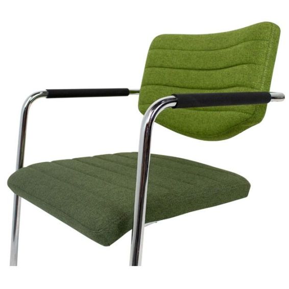 Stoel Alfa met slede frame en lage rug - groen met padding