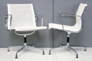 Vitra Aluminium Chair EA108
