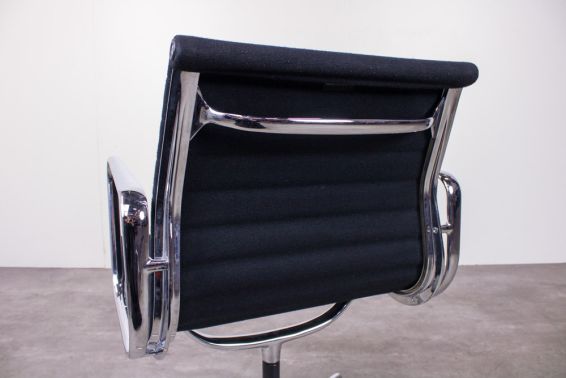 Aluminium Chair Vitra EA108 9