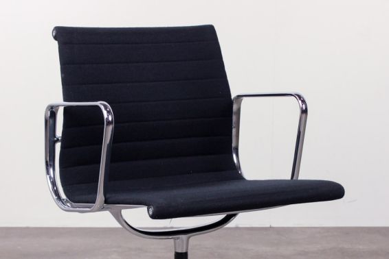 Aluminium Chair Vitra EA108 3