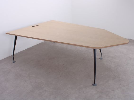 7779-Tweedehands-vergadertafel-Dynamobel-CELL