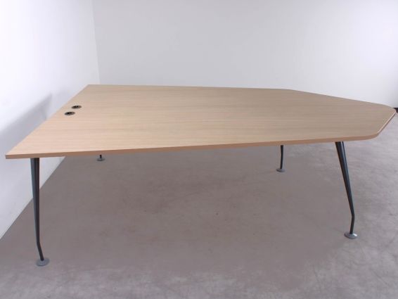 7779-Tweedehands-vergadertafel-Dynamobel-CELL