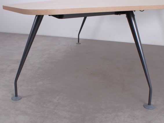 7779-Tweedehands-vergadertafel-Dynamobel-CELL