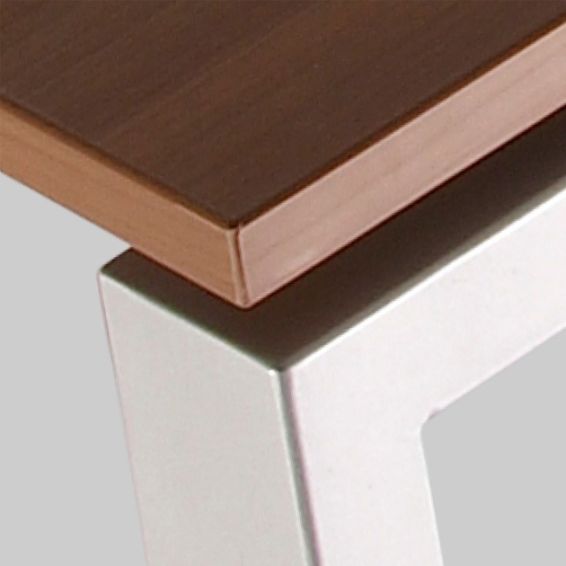 Detail van de N-poot