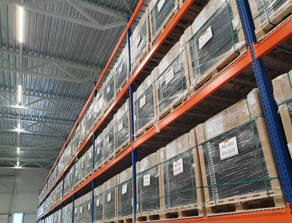 Tweedehands palletstellingen: Waar moet je op letten?