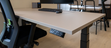 Wat is het verschil tussen refurbished en gebruikte bureaus?