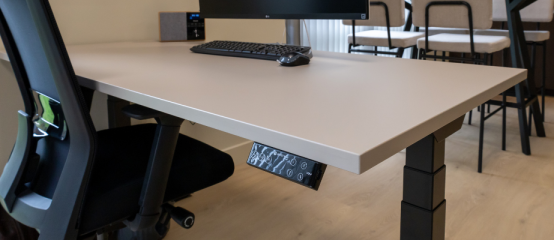 Wat is het verschil tussen refurbished en gebruikte bureaus?