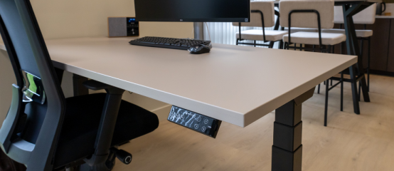 Wat is een zit-sta bureau en hoe werkt het?