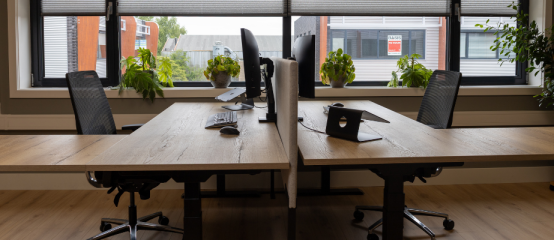 Welke kantoortafel past bij een flexwerkplek?